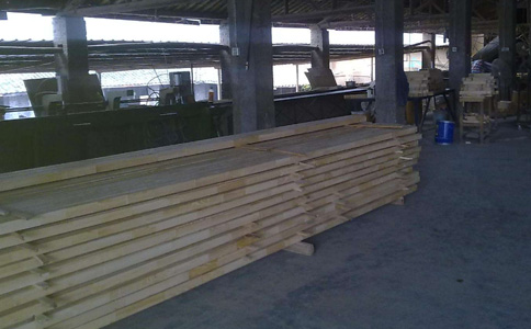 木材加工厂谈梨木的特点和用处